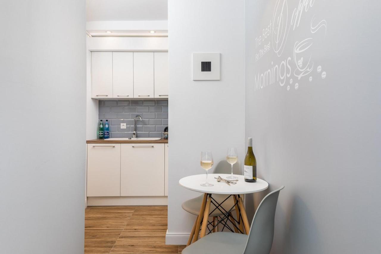 Rent like home - Złota 65 II Warschau Buitenkant foto